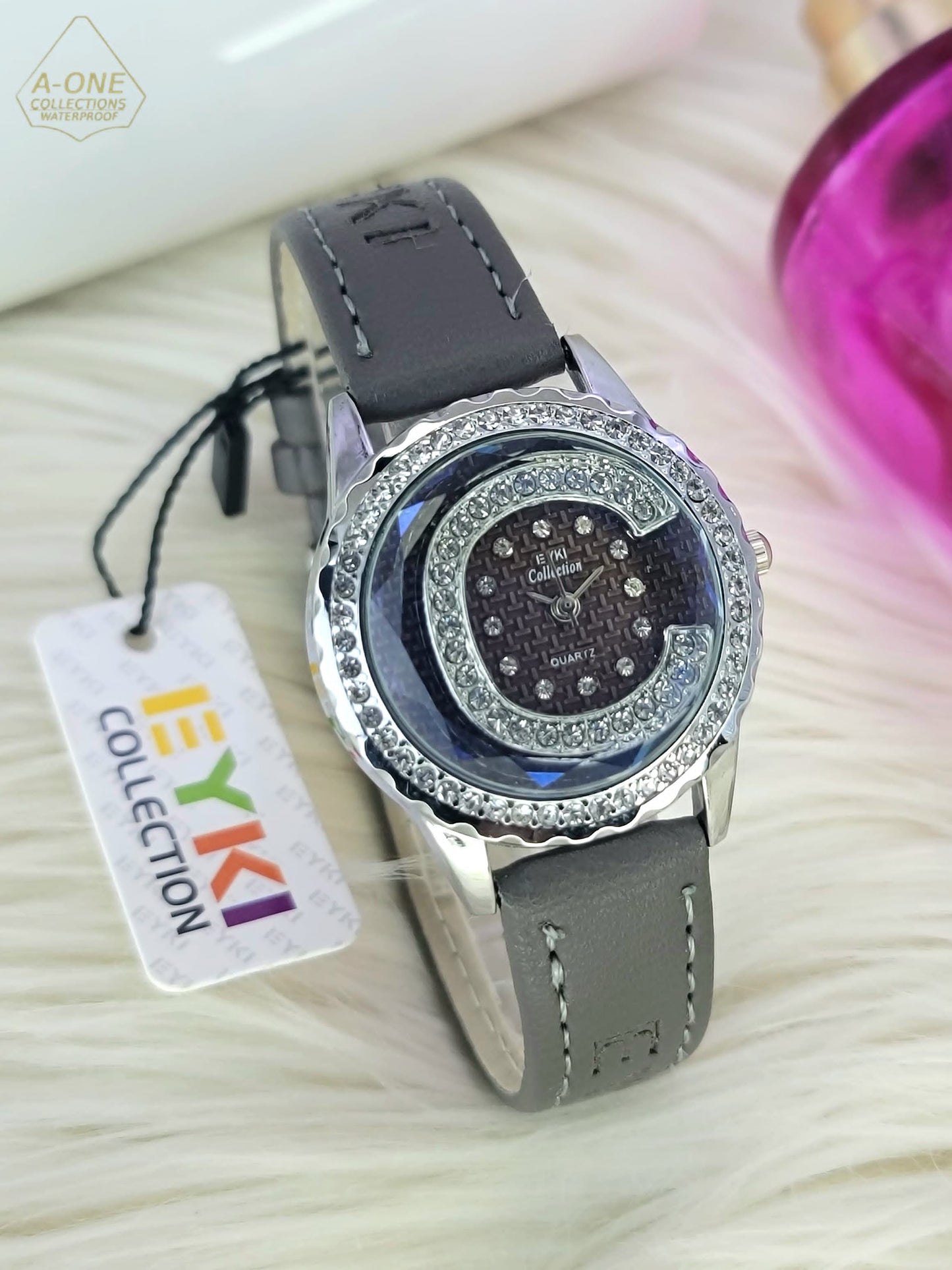 (aa1) ladies Stylish Wrist Watch